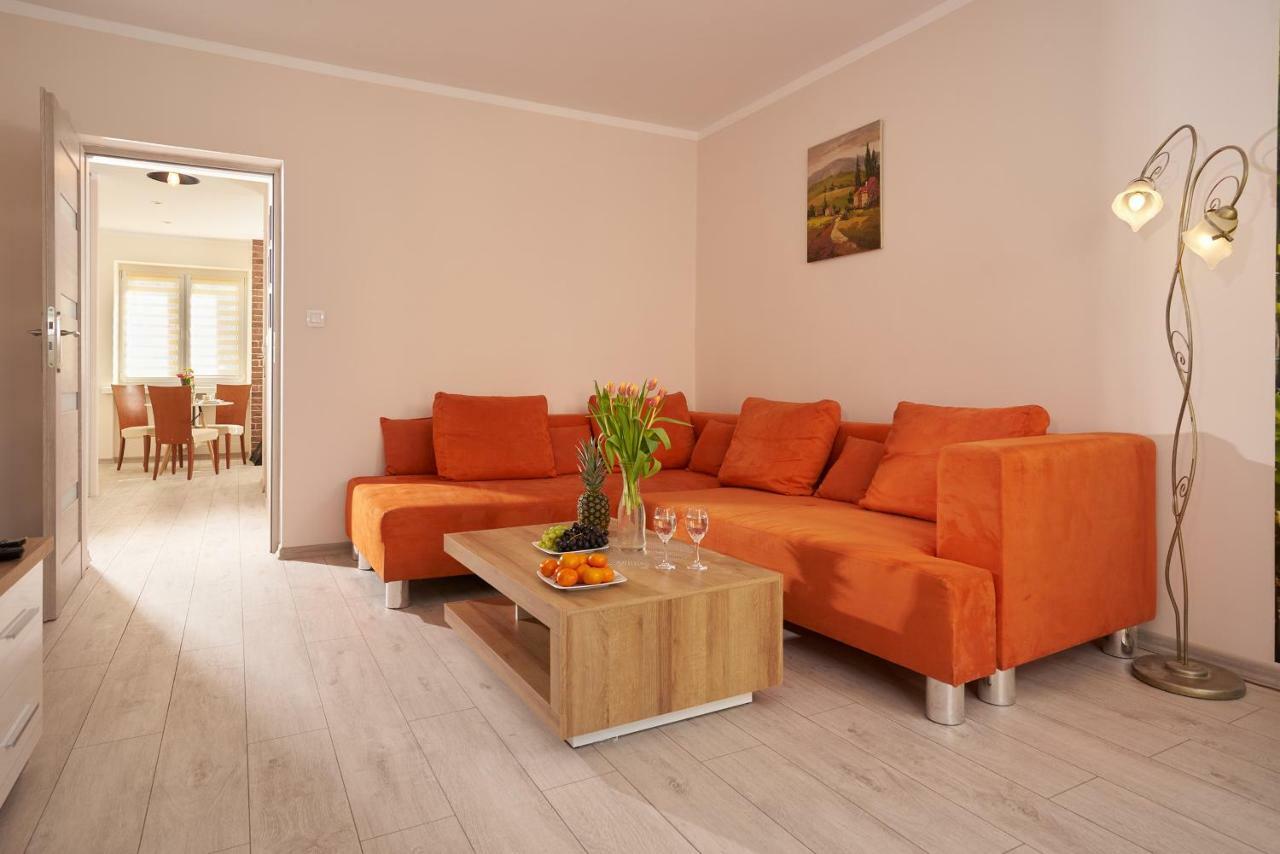 Apartament Winnica Centrum เจโลนากูรา ภายนอก รูปภาพ